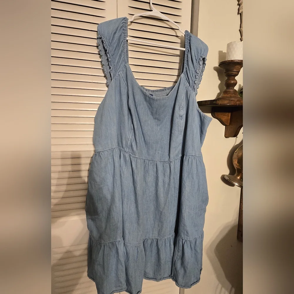 Old Navy Light Blue Denim Dress - Picture 2 of 6